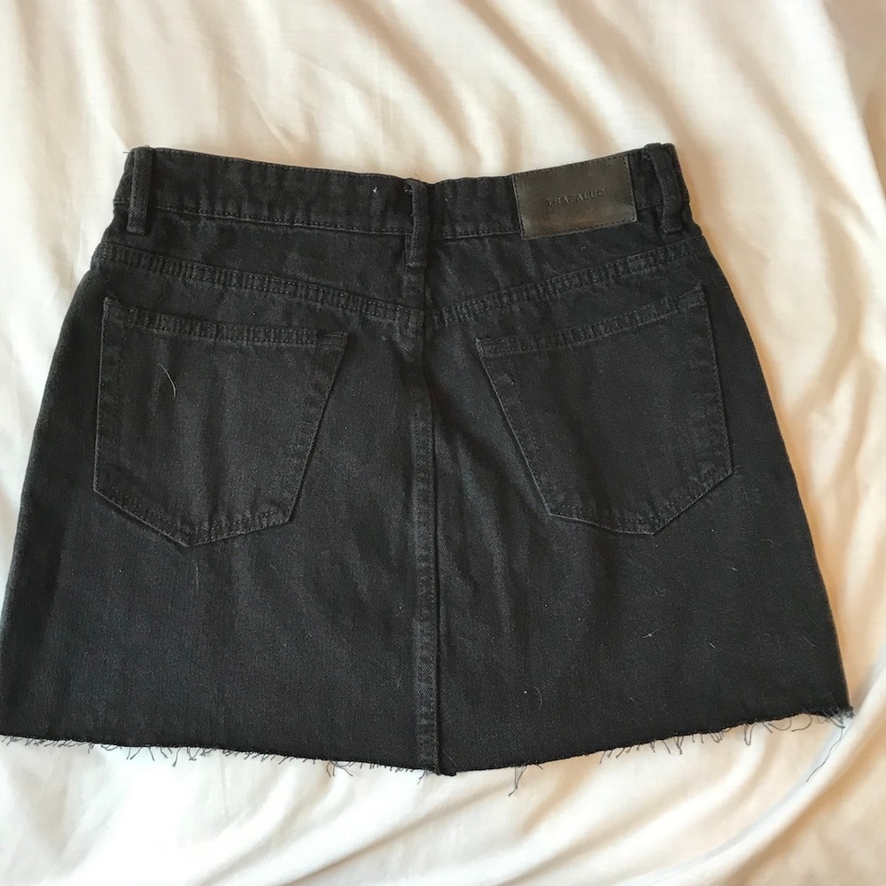 Trafaluc Rip Hem High Waisted Black Denim Skirt - Picture 6 of 8